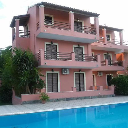 דאסיה Stathis Apartments מראה חיצוני תמונה