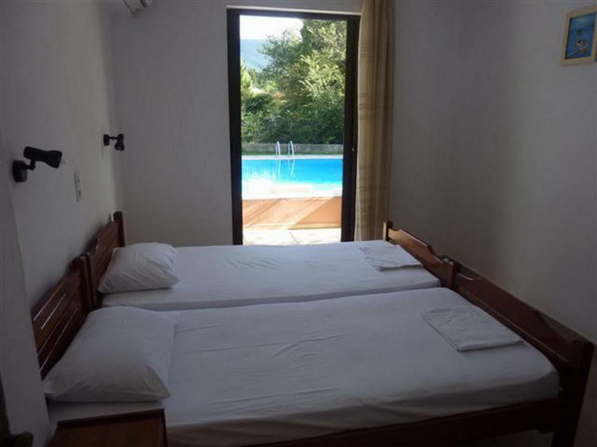 דאסיה Stathis Apartments מראה חיצוני תמונה