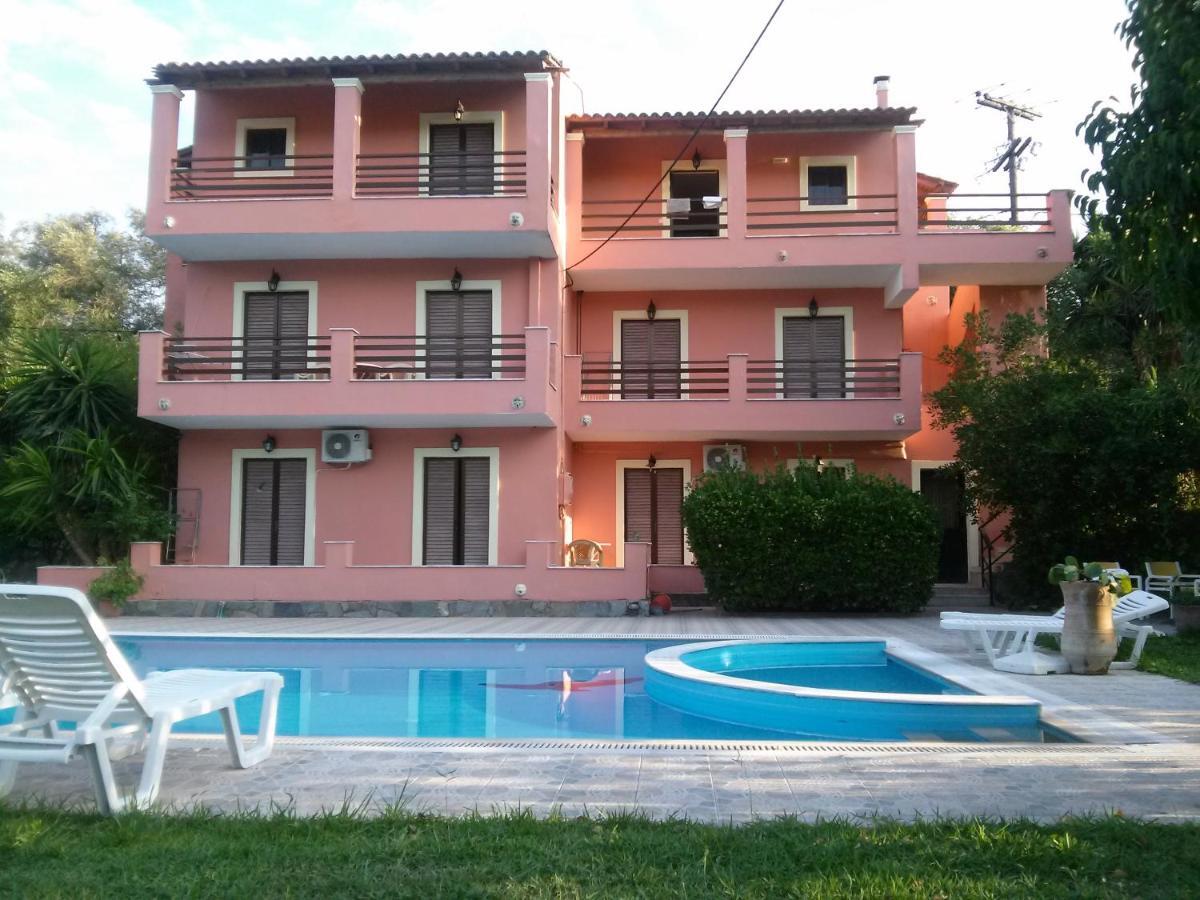 דאסיה Stathis Apartments מראה חיצוני תמונה