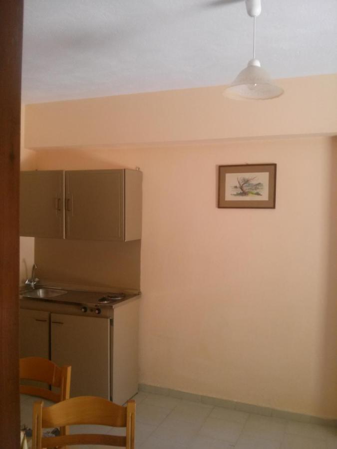 דאסיה Stathis Apartments מראה חיצוני תמונה